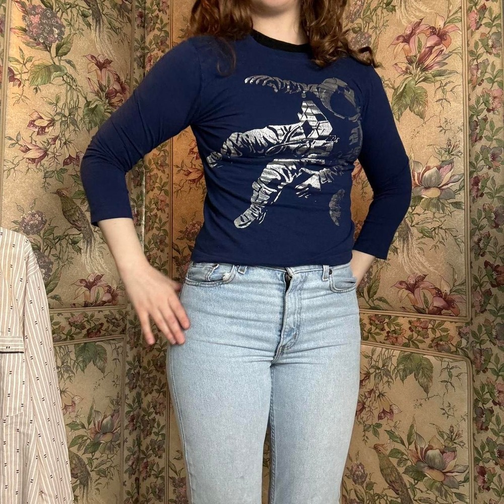 Crazy 8 Boys Astronaut Graphic Long Sleeve Top Navy Blue Size M 7-8 - Picture 3 of 4